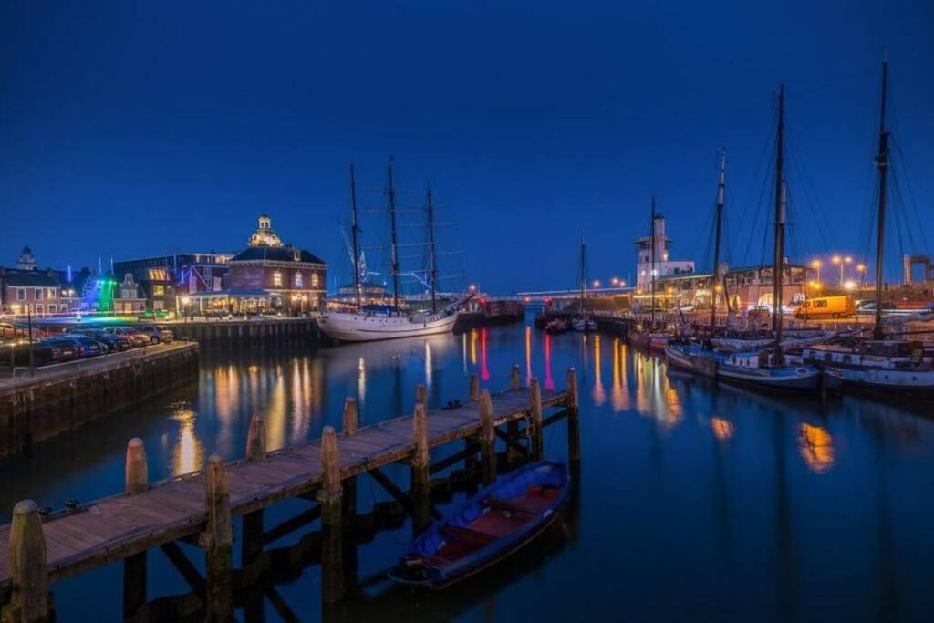 Unieke Woonboot In Harlingen Lejlighed Eksteriør billede